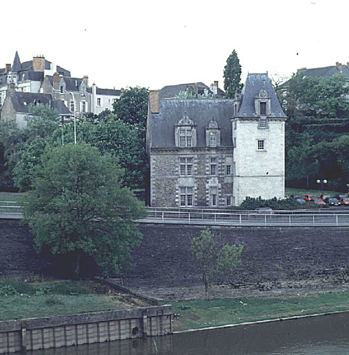 Hôtel dit du Roi-de-Pologne, actuellement siège d'Angers Accueil