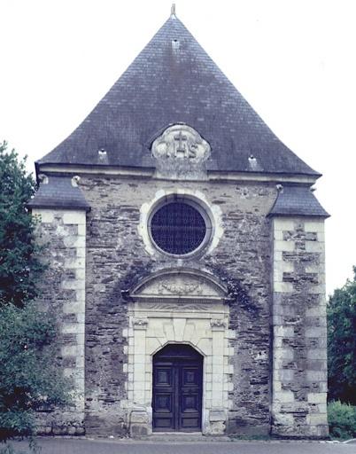 Façade occidentale de la chapelle.