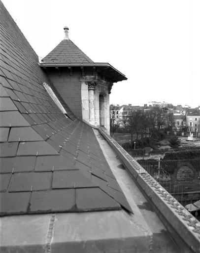 Oriel, dernier étage et couverture, côté sud