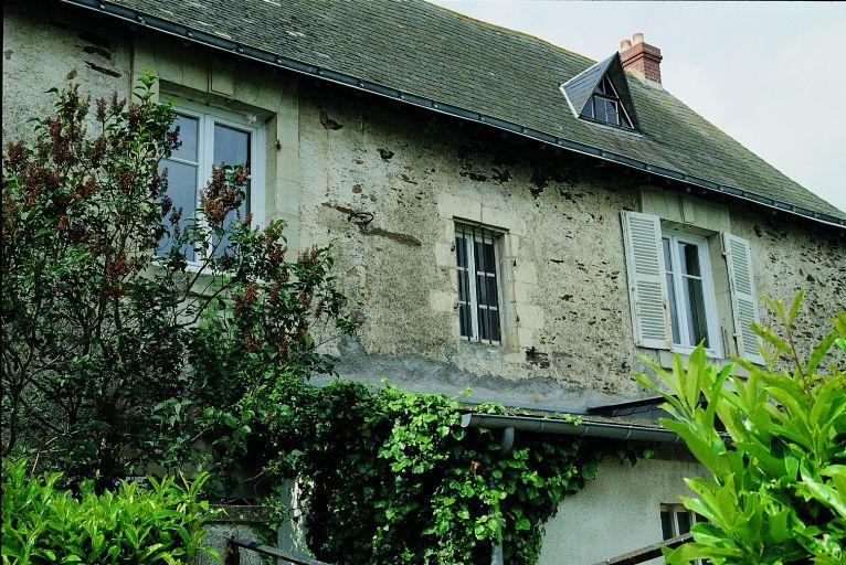 Logis, façade postérieure (nord) : fenêtres de l'étage