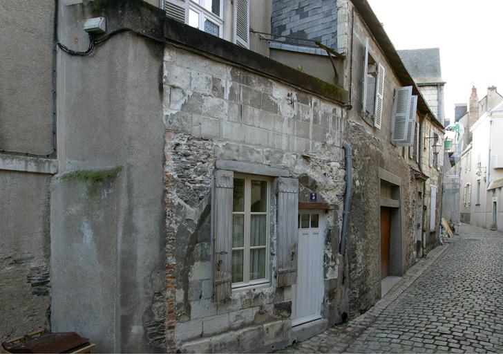 Hôtel dit maison canoniale Sainte-Croix