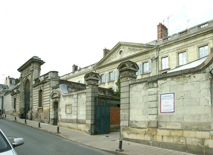 Hôtel de Flore, à 5 unités d'habitation