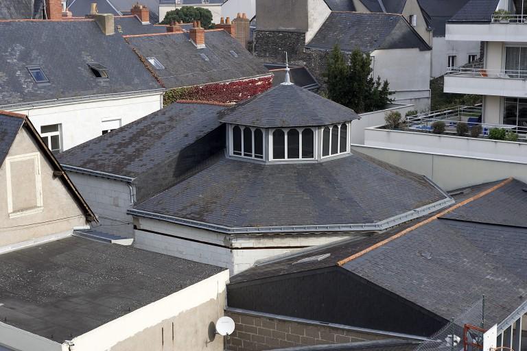 Vue plongeante depuis le sud-est.
