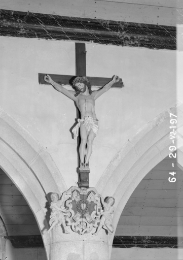 Christ en croix