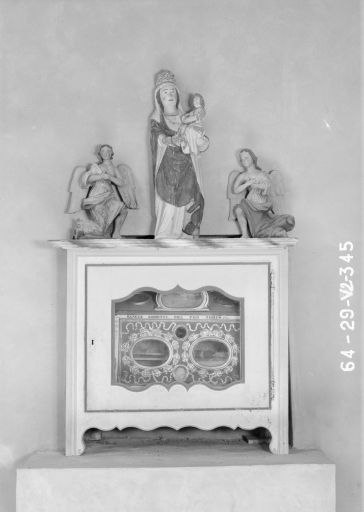 Reliquaire ; Statue : Vierge à l'Enfant ; 2 statuettes : Anges orants
