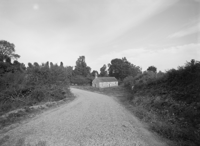 Chapelle Notre-Dame-du-Paradis, Saint-Quijeau (Poullaouen) ; Chapelle Notre-Dame-du-Paradis, Saint-Quijeau (Poullaouen)