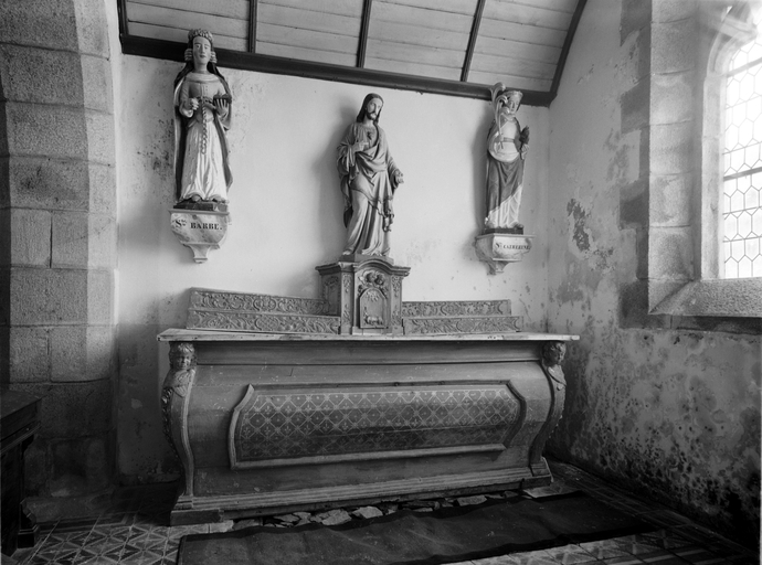 Statue (d'applique, petite nature) : sainte Catherine d'Alexandrie, chapelle Notre-Dame (Treffrin)