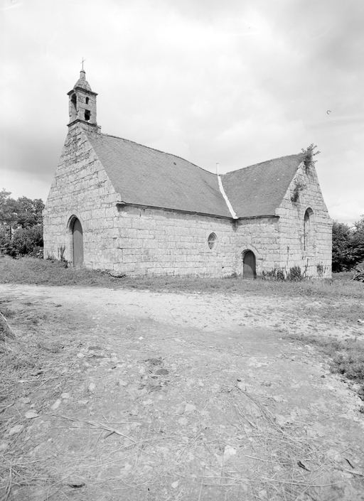 Vue générale prise sous l'angle sud-ouest