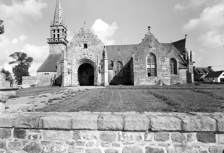 Eglise Paroissiale Notre-Dame-des-Grâces (Plusquellec)