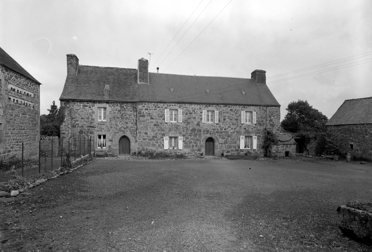 Vue de la face sud du logis