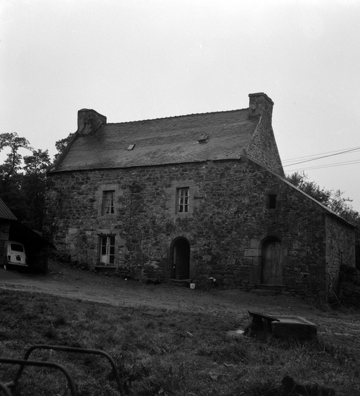 Vue générale de la façade