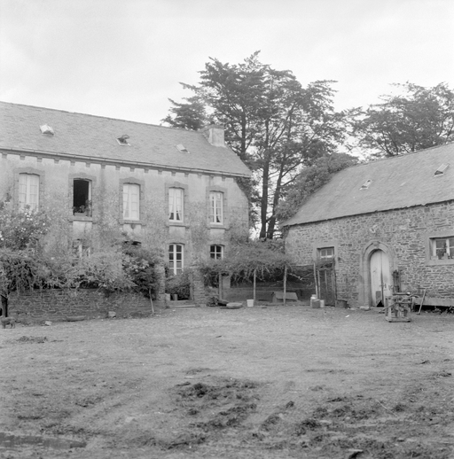 Manoir, Trévoazec (Dinéault) ; Ferme, Trévoazec (Dinéault)