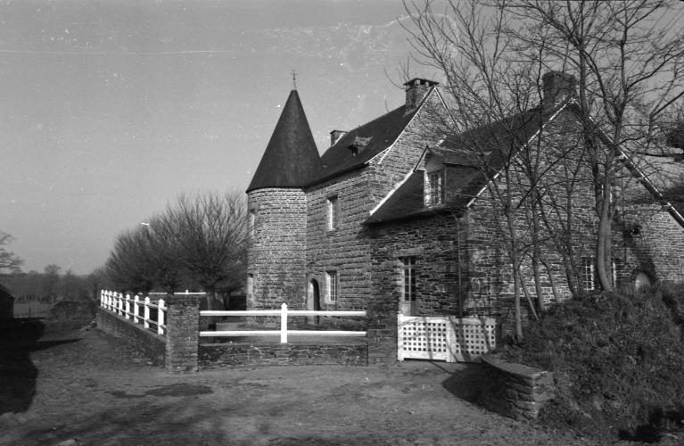 Vue générale sud-est.