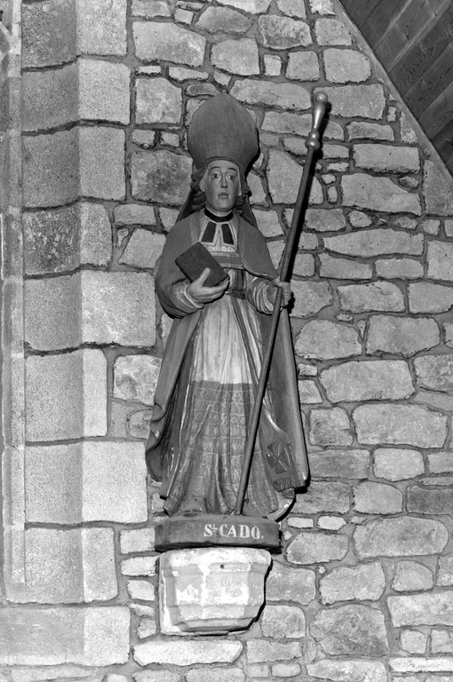 Statue (d'applique, grandeur nature) : saint Cado, chapelle Saint-Michel (Glomel)