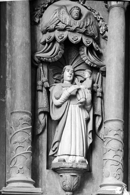 Statue (d'applique, petite nature) : Vierge à l'Enfant, dite Notre-Dame du Rosaire, église Paroissiale Saint Pierre (Plounévez-Quintin)