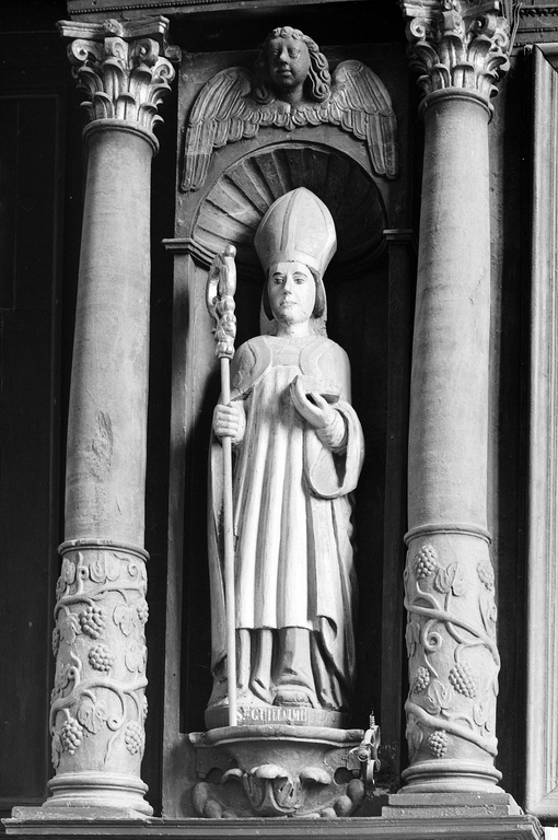 Statue (d'applique, grandeur nature) : saint Guillaume, église Paroissiale Saint Pierre (Plounévez-Quintin)