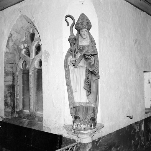 Statue (2, d' applique, grandeur nature) : saint Gildas, saint Tugen, chapelle Saint Gildas (Cast)