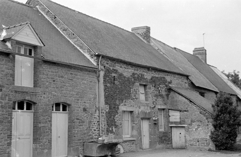 Le bâtiment en 1969 ; Partie ouest du bâtiment en 1969