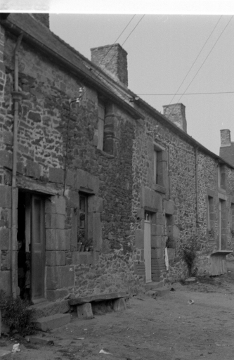 Le bâtiment en 1969 ; Le bâtiment en 1969 ; L'alignement en 1969