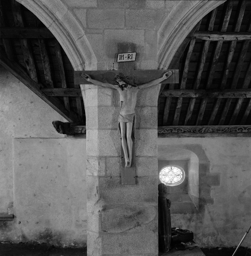 Croix (crucifix, d'applique, petite nature) : Christ en croix, chapelle Saint-Damien, Saint-Côme (Saint-Nic)