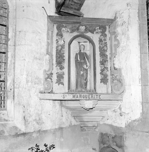 Statue (d'applique, petite nature) : sainte Marguerite, chapelle Saint-Damien, Saint-Côme (Saint-Nic)