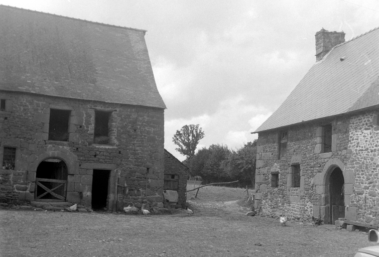 La Chauvinaie, vue générale : état en 1971 ; La Chauvinais