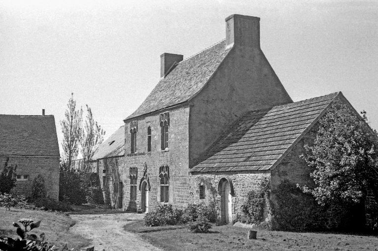 Castelfur, manoir : élévation principale vue du sud-est (état en 1972)