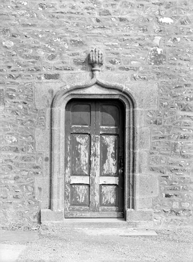 Elévation Sud, bras du transept, porte : vue générale