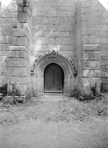 Porte occidentale ; Chapelle Notre-Dame du Ruellou, porte ouest