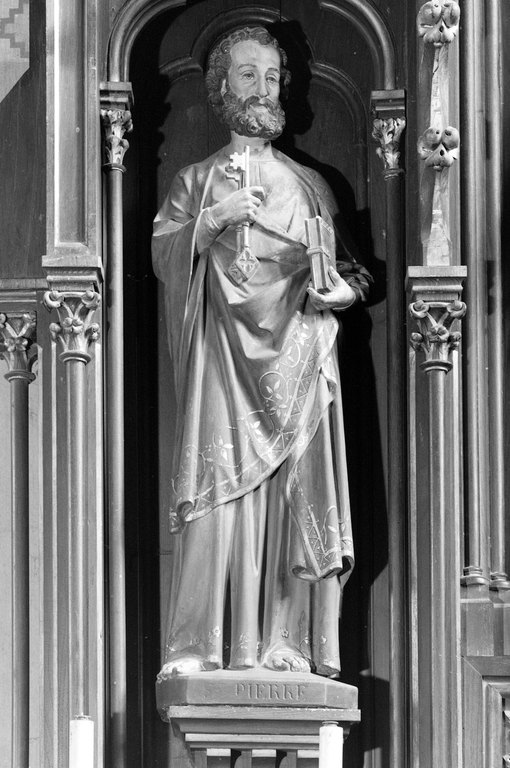 Statue : Saint Pierre, vue générale.