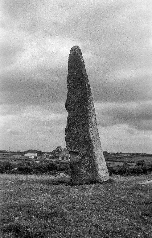 Menhir (état en 1974)