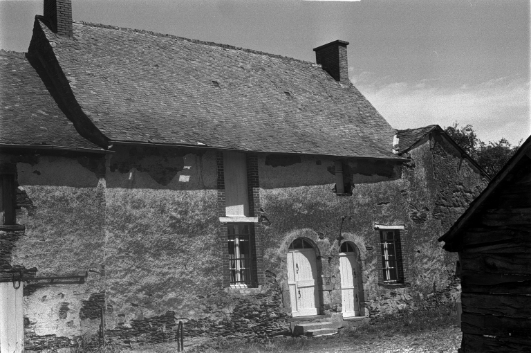 Vue générale de la maison en 1974