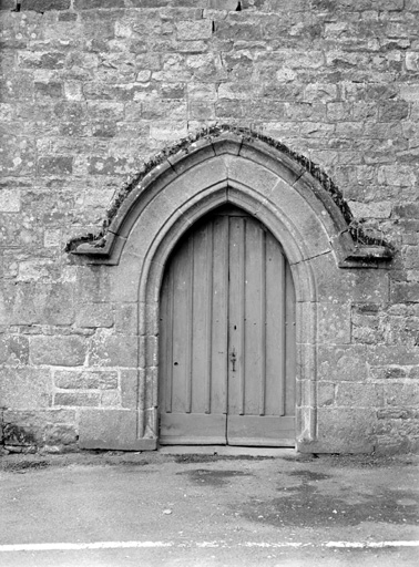 Elévation Ouest, transept, porte : vue générale