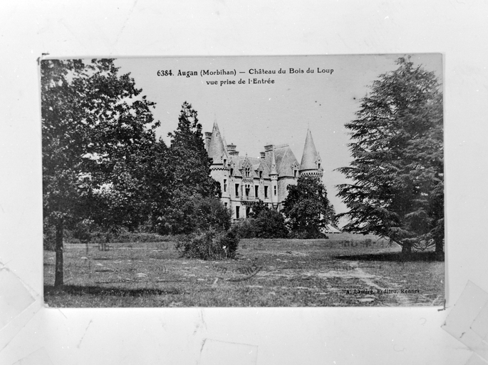 Le château du Bois-du-Loup, vue prise de l'entrée (reproduction)