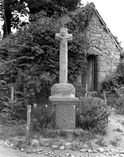 Croix monumentale