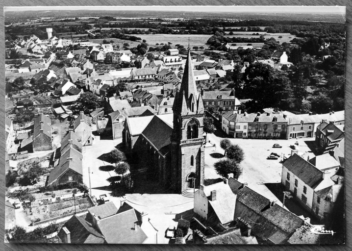 Vue aérienne prise de l'ouest. 