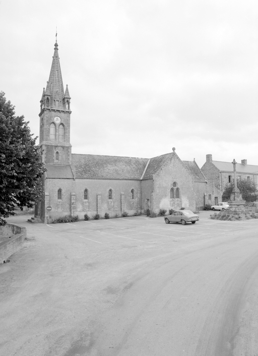 Eglise paroissiale Saint-Aubin (Brandivy)