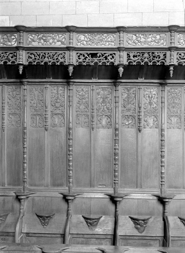 Stalles nord, vue frontale dossiers 10, 11 et 12.