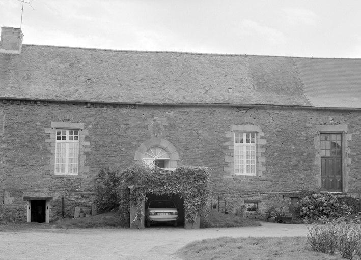 Manoir : logis de l'aile sud (état en 1984)