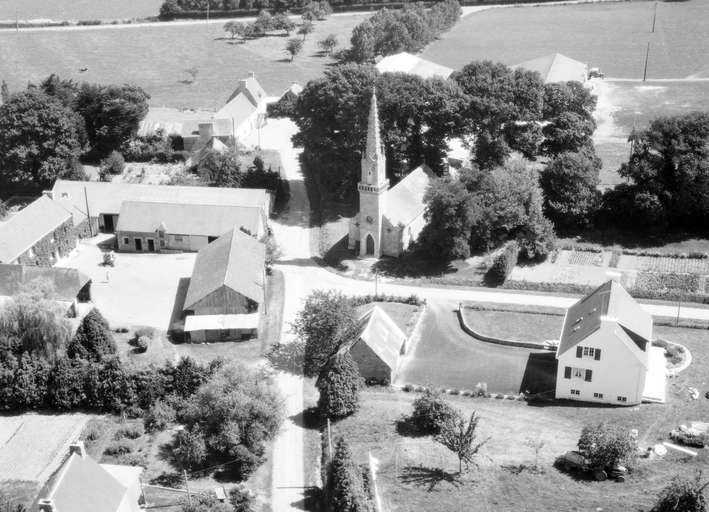 Vue aérienne sud-ouest.