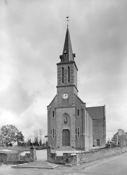 Église paroissiale : élévation ouest (état en 1984)