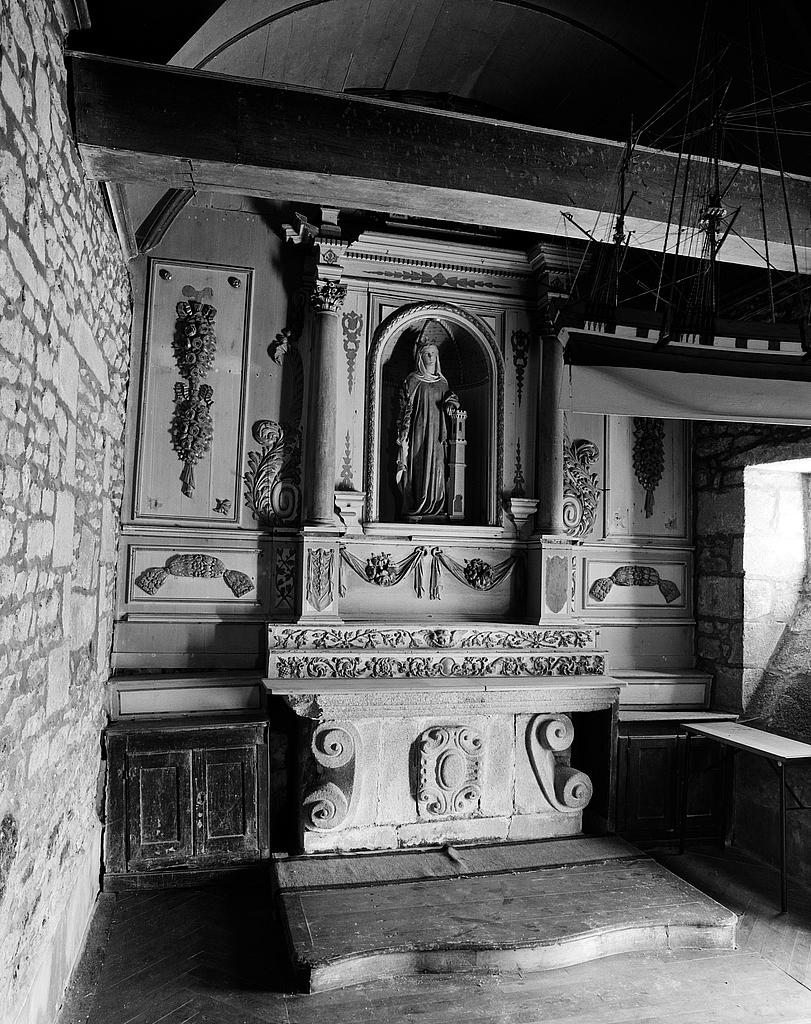 Autel, retable, gradins d'autel (2) (maître-autel, autel tombeau, retable architecturé), église paroissiale Notre-Dame-de-Croas-Batz (Roscoff)