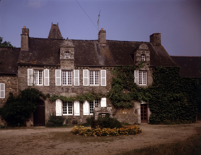 Logis, élévation sud, détail.