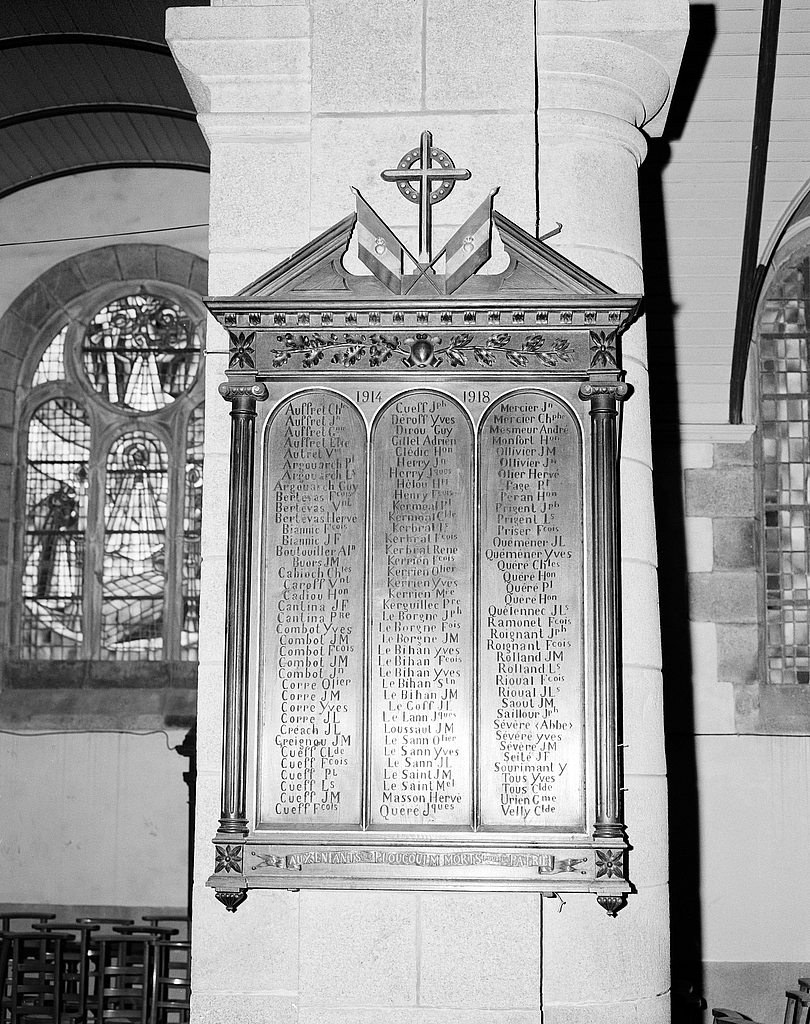 Monument aux morts 1914-1918, vue générale.