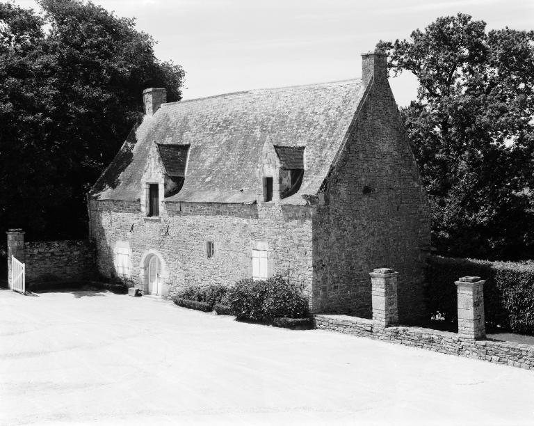 Manoir (vestiges), logis d'entrée, vue générale nord-est.