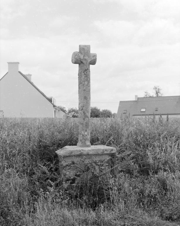 Croix de chemin, vue générale.
