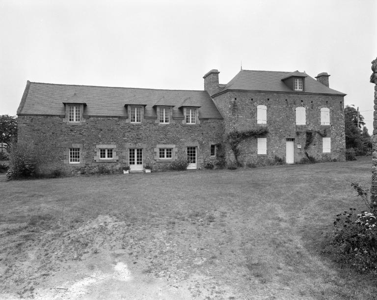 Ferme, logis, vue générale sud.