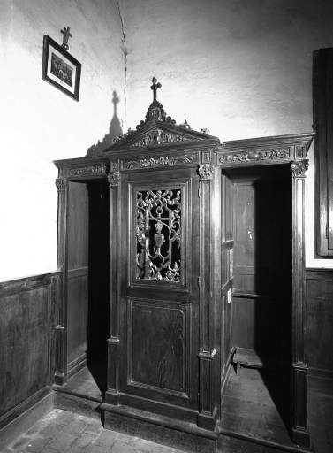 Confessionnal du bras nord du transept (état en 1975)
