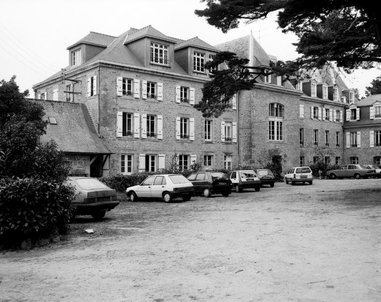 Logis principal, vue générale nord.