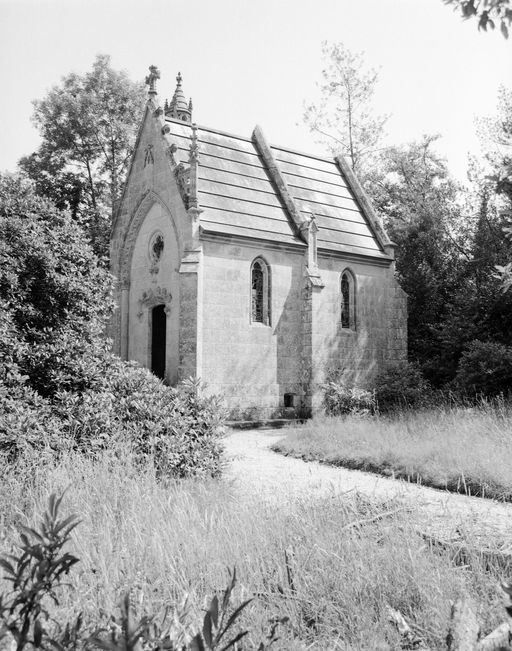 Chapelle funéraire : vue générale prise du sud-ouest (état en 1992)